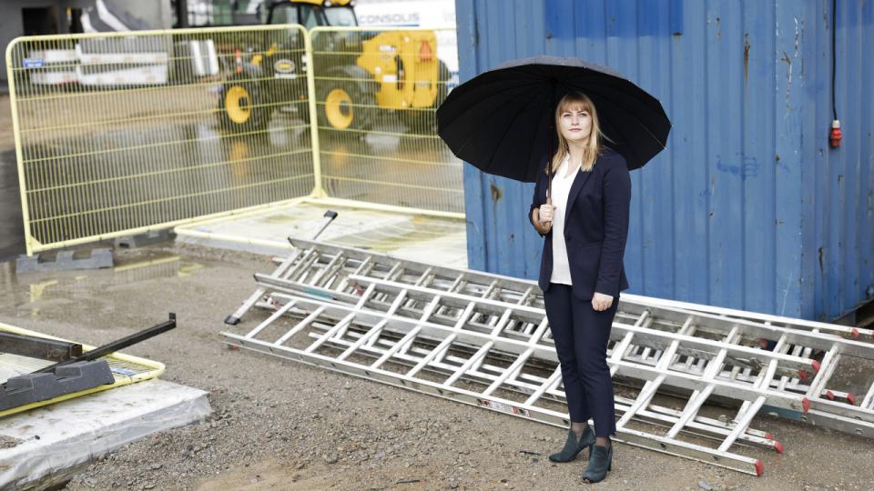 Cathrine Ahlmann, chef for ejendomsinvesteringer i Larsen Group, fortæller, at der er fokus på at finde gode muligheder for investeringer i lokalområdet for en familieejet virksomhed som Dyne-Larsens. Foto: Tor Birk Trads