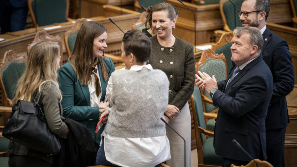 Tilliden til politikerne falder, mens tilliden til virksomheder som både kompetente og etiske institutioner vinder frem. 
Foto: Mads Claus Rasmussen/Ritzau Scanpix