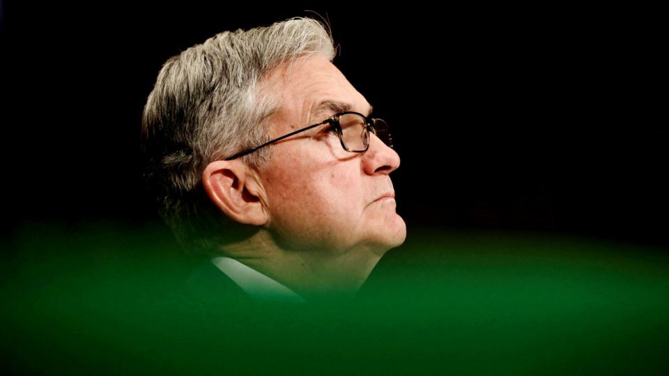 Der er fortsat udsigt til positive aktiemarkeder, selvom investorer har skruet ned for forventningerne til, hvor mange rentesænkninger chefen for den amerikanske centralbank, Jerome Powell, vil præsentere i løbet af 2024. Arkivfoto: Yuri Gripas/Reuters/Ritzau Scanpix