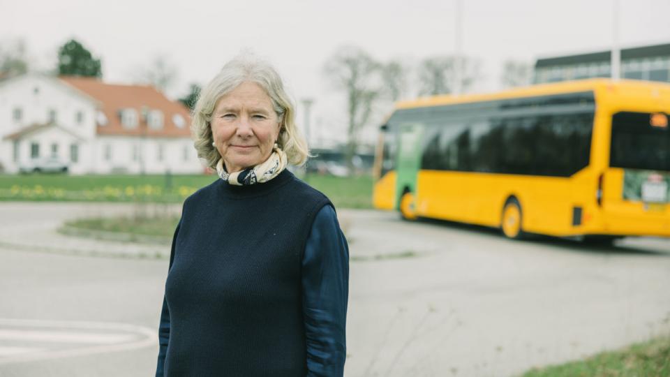 Birgitte Thygesen, head of business support, forventer, at det fremover bliver endnu vigtigere for de unge medarbejdere hos Fujifilm Diosynth Biotechnologies, at de ikke er afhængige af at køre i bil til jobbet. 
Foto: Rebecca Helene Hoffmann