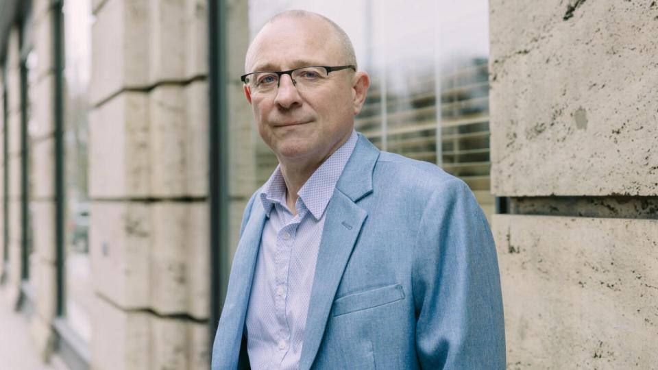 Johnny Madsen, investeringschef og partner hos Formue- & Investeringspleje, glæder sig over Mærsk-udmeldingen. Foto: Rebecca Helene Hoffmann