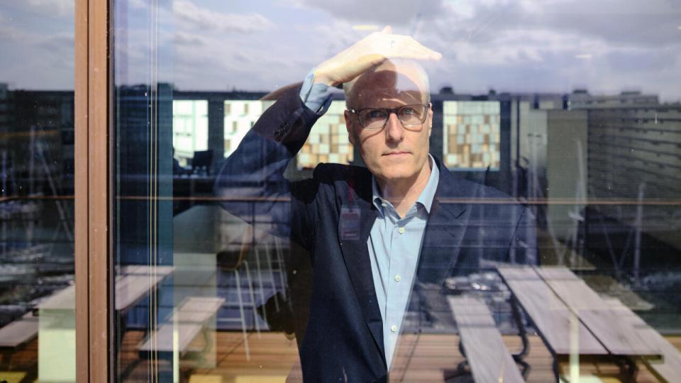 Kunder er trætte af at lege med AI og vil se en reel effekt af den nye teknologi, mener Jakob Olsen, general manager i IBM. Foto: Magnus Møller