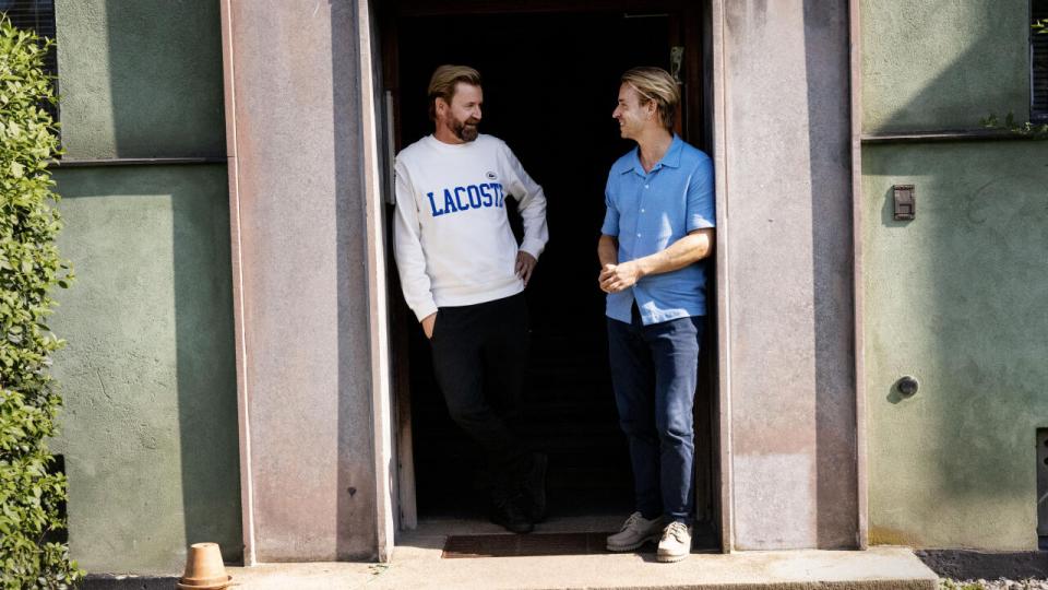 Andreas og Sune Gylling Æbeløs barndomshjem var ikke et, hvor der aktivt blev dundret mod homoseksualitet. Men de vidste, at det stred mod Guds vilje og dermed var af det onde. Foto: Sigrid Ellesøe