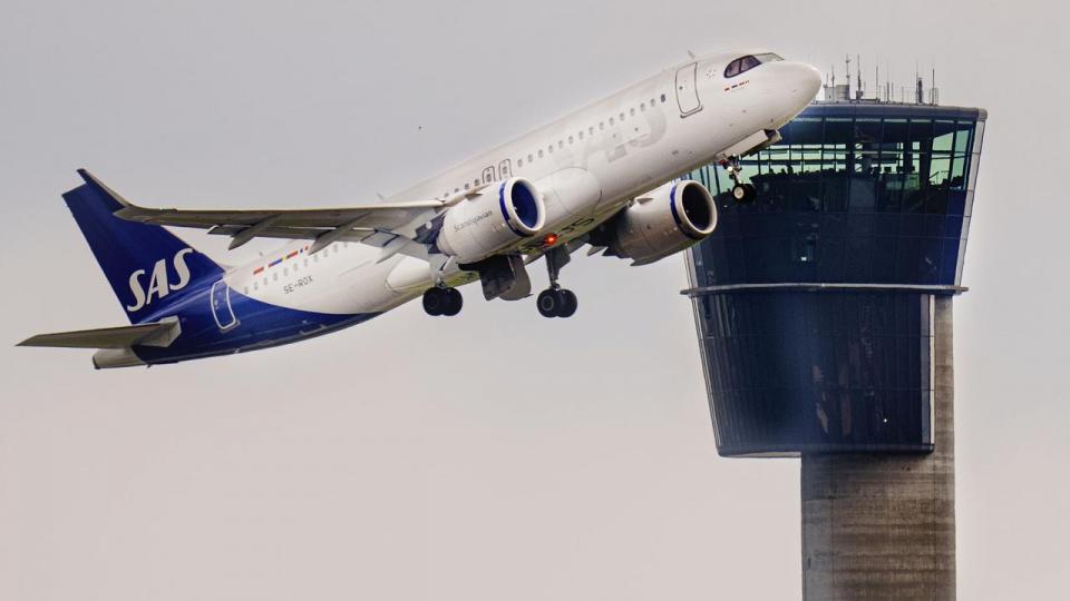 Det er en høj pris, staten har betalt for Københavns Lufthavne, mener flere eksperter.