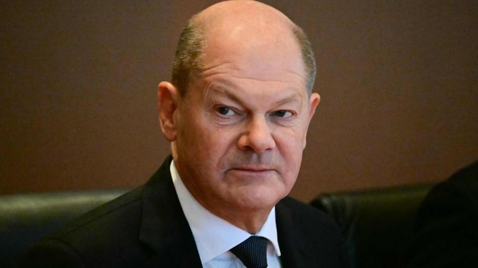 Den tyske kansler, Olaf Scholz, risikerer at miste sin titel, når tyskerne går til valg 23. februar.