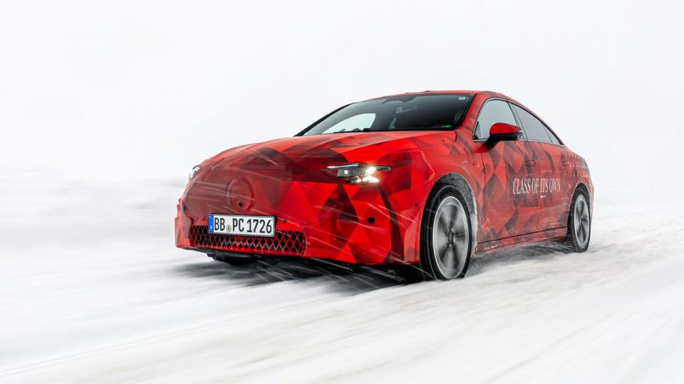 <p>Vi fik lov at køre med i CLA-prototypen hos Mercedes’ udviklingsteam i Sölden i det sydlige Østrig.</p>