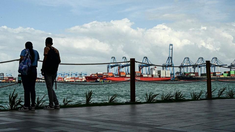 Kapitalforvalteren Blackrock er hovedinvestoren bag et amerikansk opkøb af to havne i Panamakanalen.