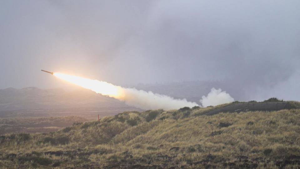 Skypro Propulsion vil fremstille artilleri på dansk jord. Det seneste år er der skiftet ud i ejerkredsen. 