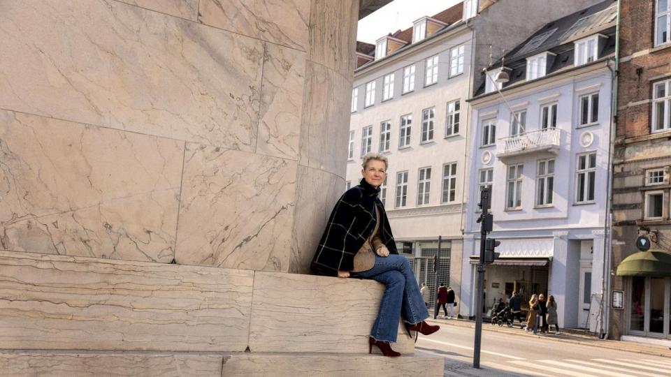 Hvad gør man, når familiefirmaet bliver solgt, og man skal skabe sig en ny tilværelse? Det har Alexa Bruun Rasmussen fundet ud af nu. 