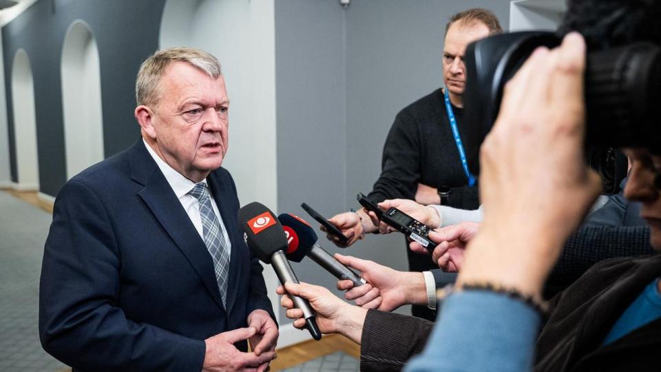 Løkke kommenterer Trumps seneste udtalelser til pressen på Christiansborg fredag formiddag