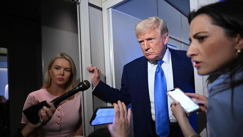 Amerikanske aktier blev sidste uge 6600 mia. dollar mindre værd ifølge Wall Street Journal, mens aktionærerne i C25-selskaberne blev 375 mia. kr. fattigere, efter at præsident Donald Trump onsdag aften præsenterede sine planer om told på stort set alle vare, der eksporteres til USA.
