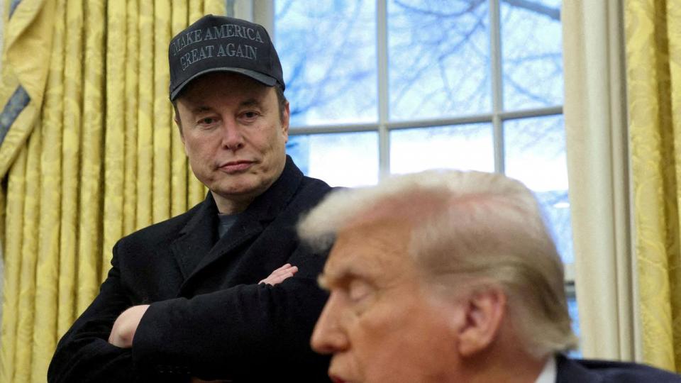 “For at fjerne begrænsninger på sin magt har Trump taget strategien til ekstremerne,” skriver David Andersen.