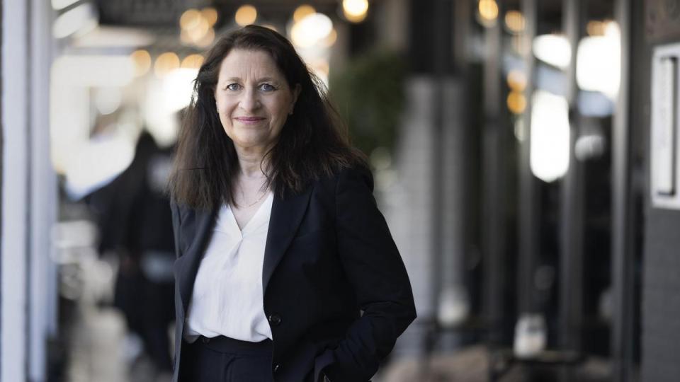 “Mange bække små gør en stor å”, skriver Kamilla Sevel, chefredaktør hos Estate Media. Og derfor bør der være fokus på at få boligprojekter hurtigere i gang uanset om det er almene boliger, ejerboliger eller udlejningsboliger for at løse boligmanglen i København, mener hun. 