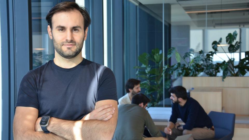 “Det virker simpelt, men det er ret komplekst,” siger Tiago Paiva, chef for e-handelslogistik hos Mærsk, om nogle af udfordringerne ved at bygge it-infrastruktur for koncernen. Foto: Leonora Beck
