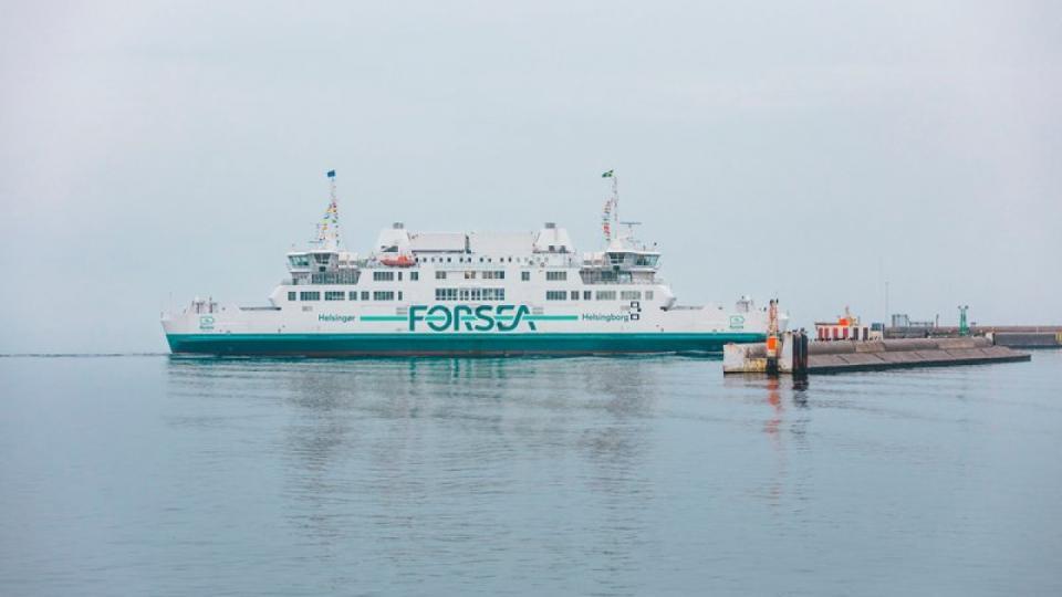 Forsea, der driver Helsingør-Helsingborg-ruten, er blevet sat til salg og flere bejler til selskabet. PR-foto