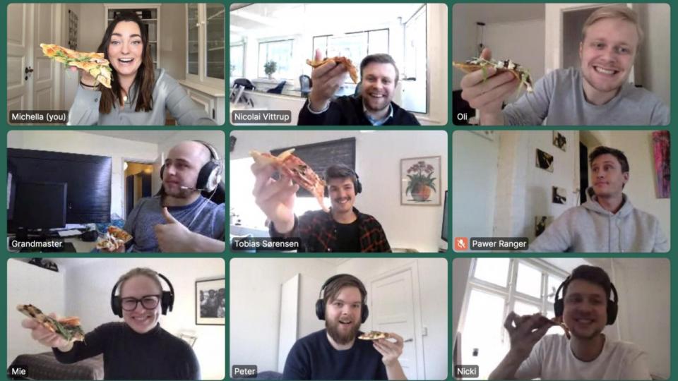 Hos det digitale bureau Webamp sendte direktør Nicolai Vittrup pizza hjem til alle medarbejdere for at kunne spise sammen, som de plejer - denne gang blev det online. Privatfoto