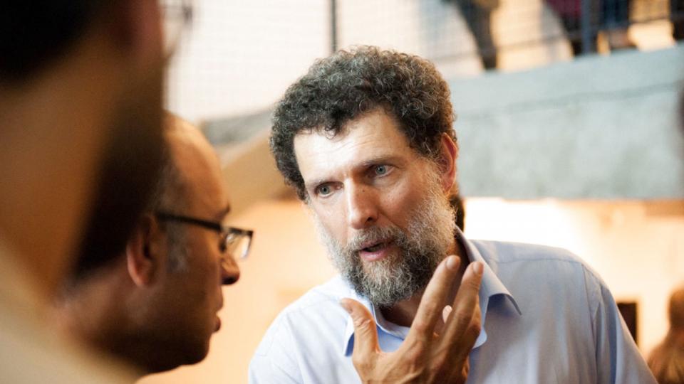 Ti ambassadører har opfordret til, at aktivisten Osman Kavala (billedet) bliver løsladt af Tyrkiet. Ambassadørerne vil blive erklæret for uønskede i Tyrkiet, siger præsident Erdogan (Arkivfoto).
