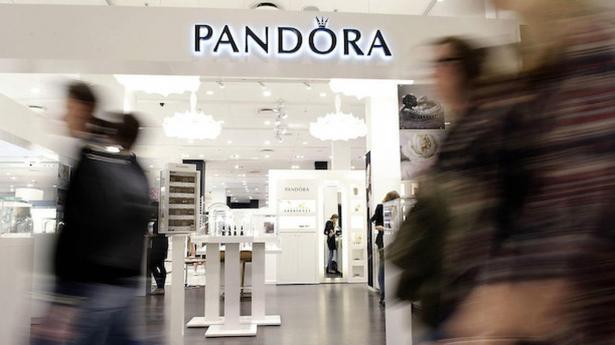 Aktier: Pandora trods udbetaling udbytte